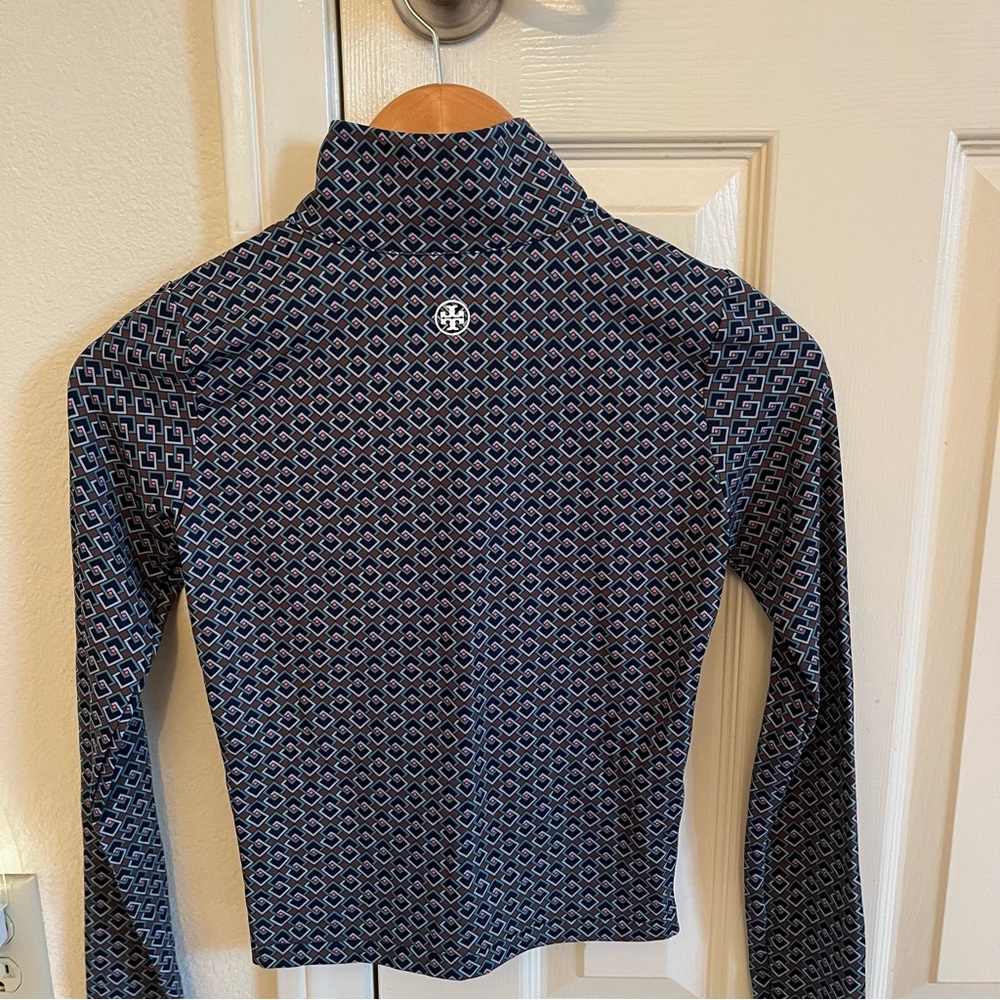 Brand new Tory Burch workout top - Picture 4 of 6
